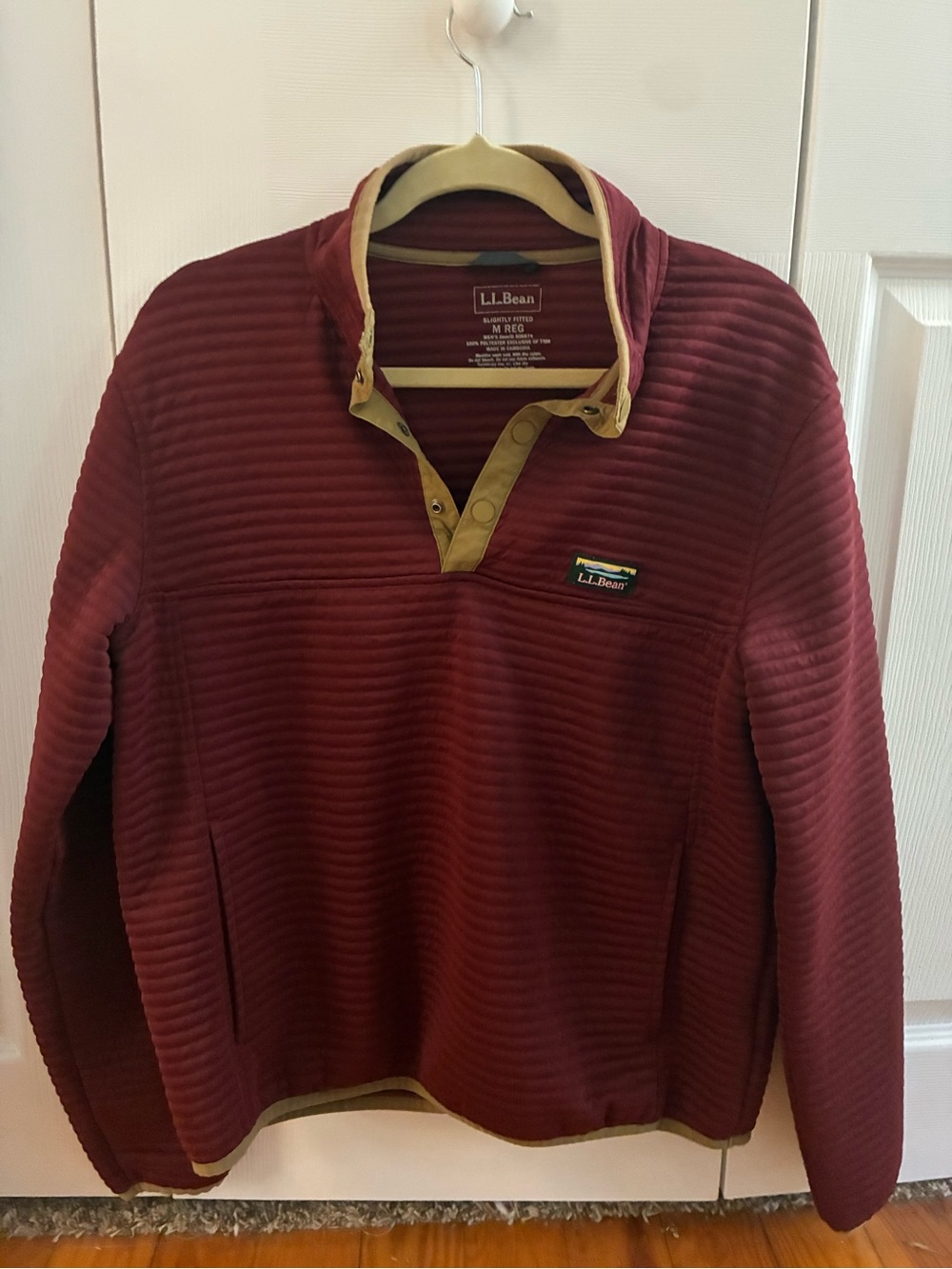 L.L. Bean Men's Maroon Zip-Up Ribbed Pullover with Tan Trim